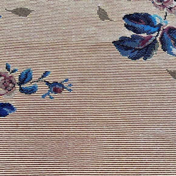Gobly’s Vintage Rose Floral French Wool Tapestry - Picture 6 of 6